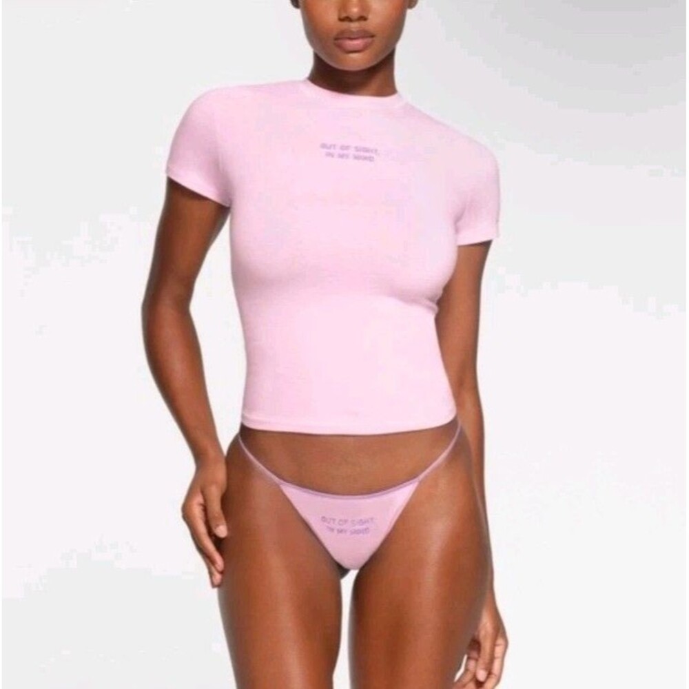 SKIMS Cotton Jersey "Out of Sight, In My Mind" Embroidered T-Shirt Baby Pink 4X